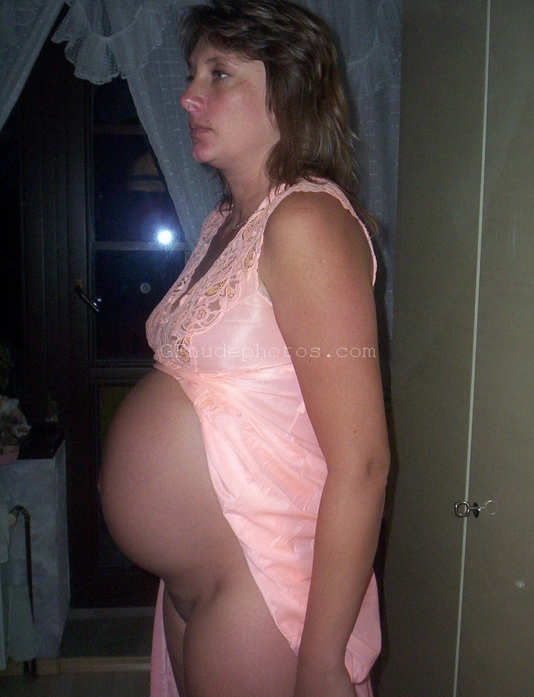 Horny Pregnant Wife Naked Expo
